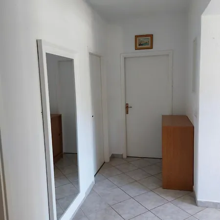 Murtela Apartment *